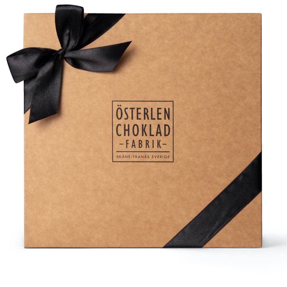 Order our exclusive praline box - 48 handmade chocolate pralines