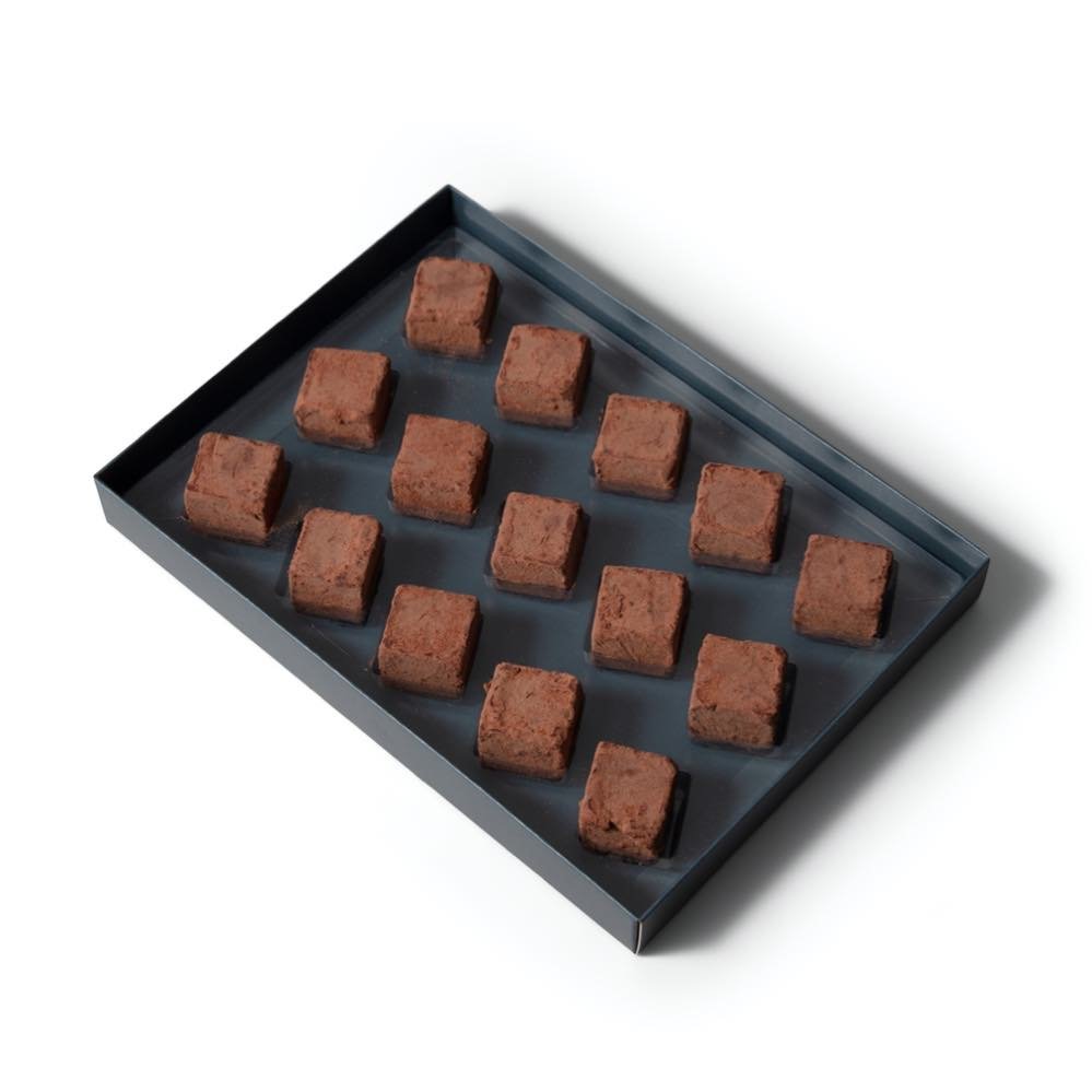 Fin klassisk chokladask Svenska Kakao